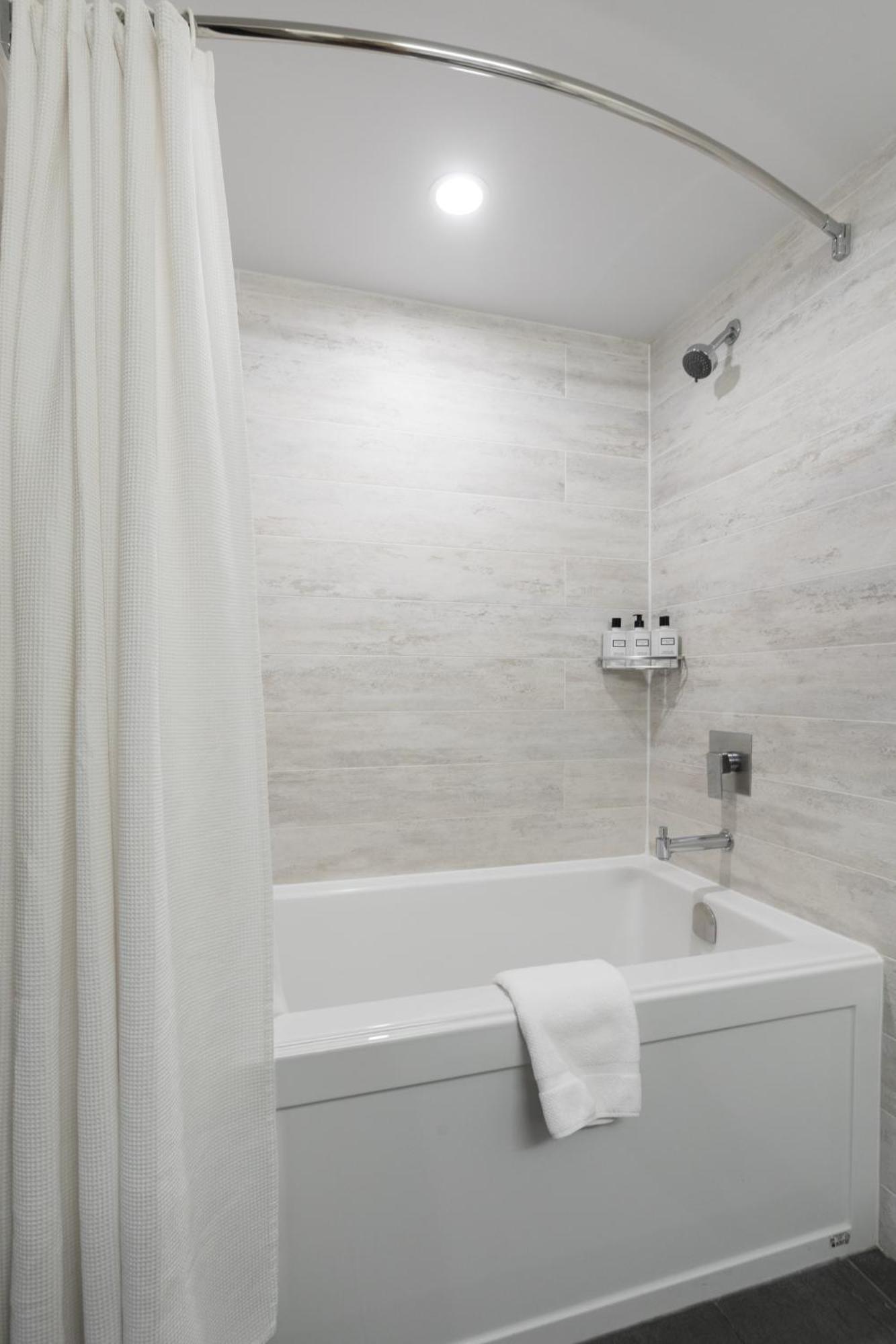 Crystal King Room