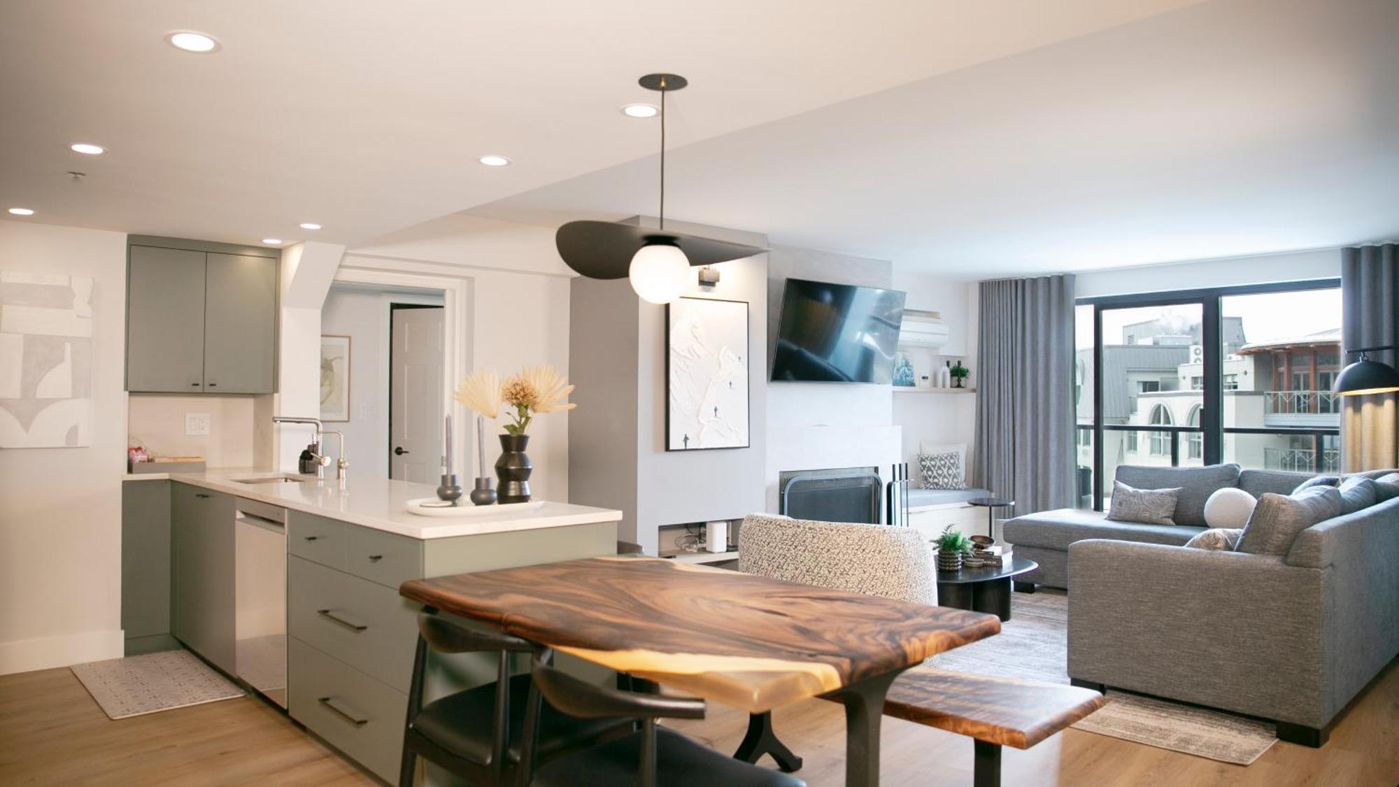 Two-Bedroom Suite,1580657215:JPEG