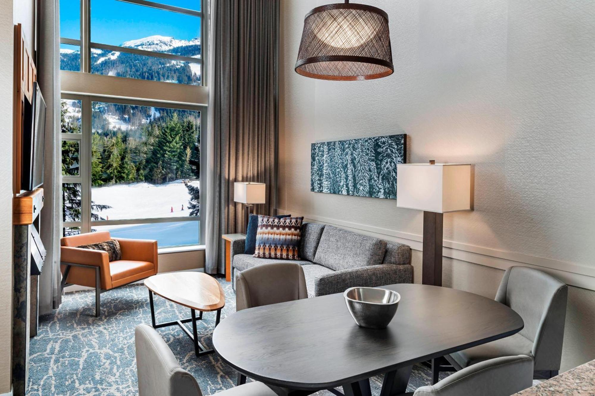 Penthouse Suite 2 Queen Sofa beds 2 Mountain view,1404855749:JPEG